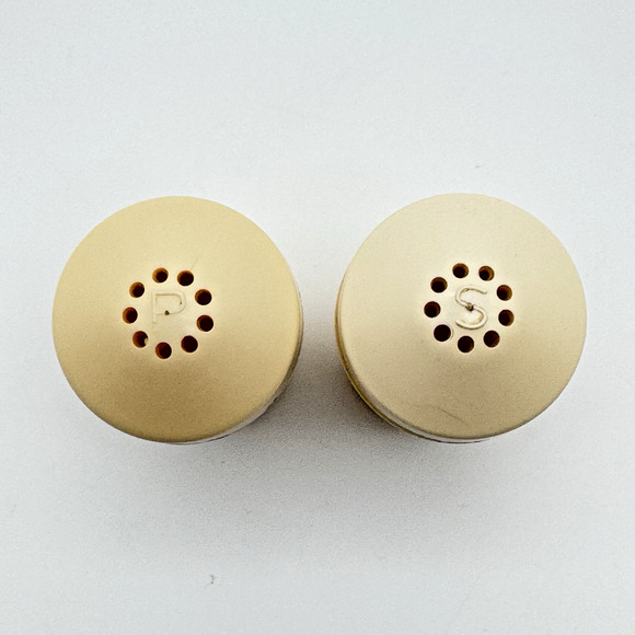 Vintage Spice of Life Salt Pepper Shakers Eagle Brand Plastic Screw Top 2.75" - Picture 3 of 9